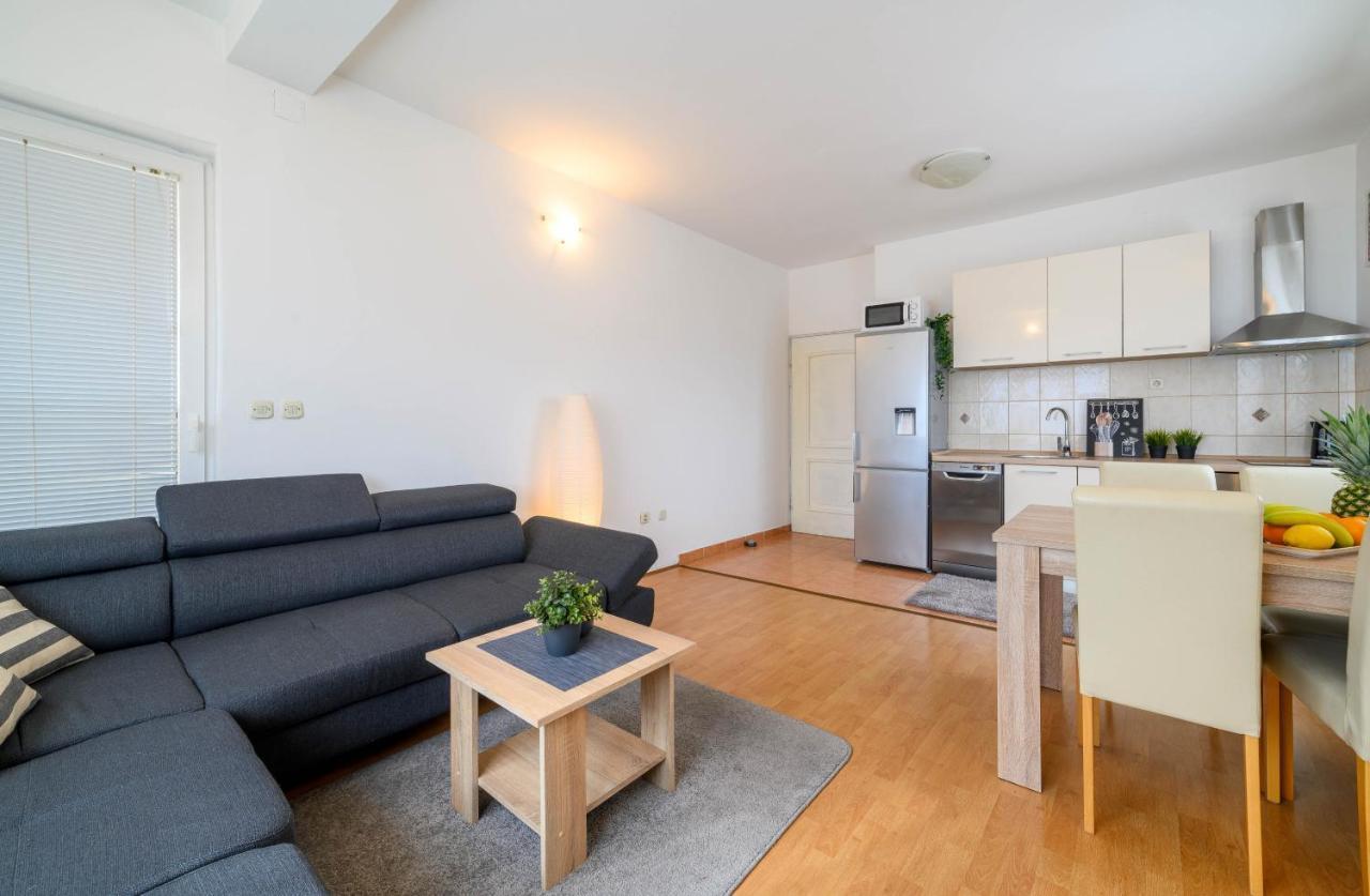 ז'אבוריץ' Apartment Malibu מראה חיצוני תמונה