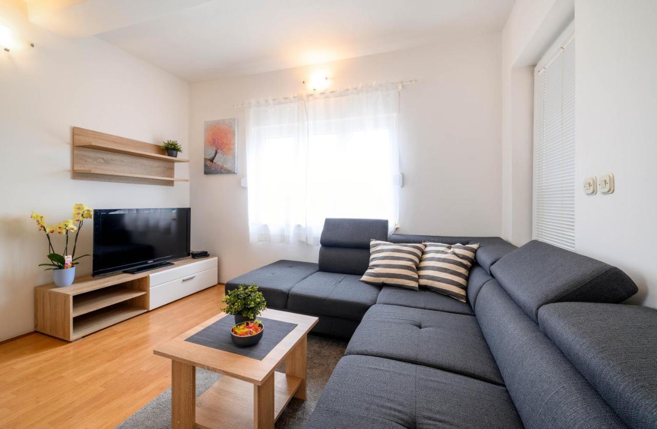 ז'אבוריץ' Apartment Malibu מראה חיצוני תמונה